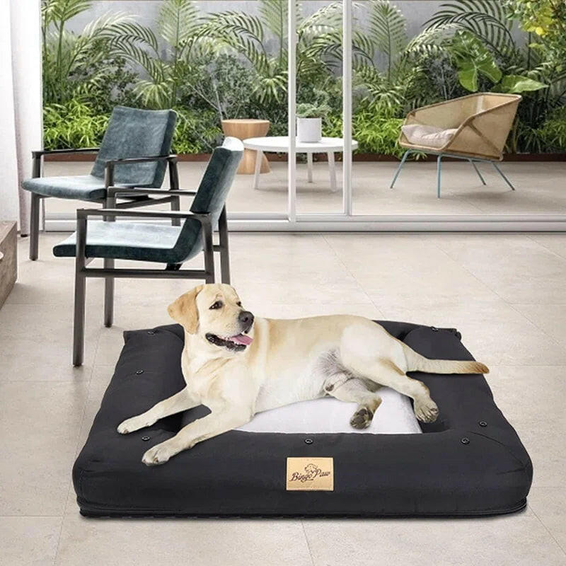 Dog Bed in a Solid Colour